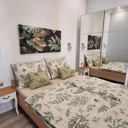 Apartment Opera Vintage - Budapest City Centre Luaran gambar